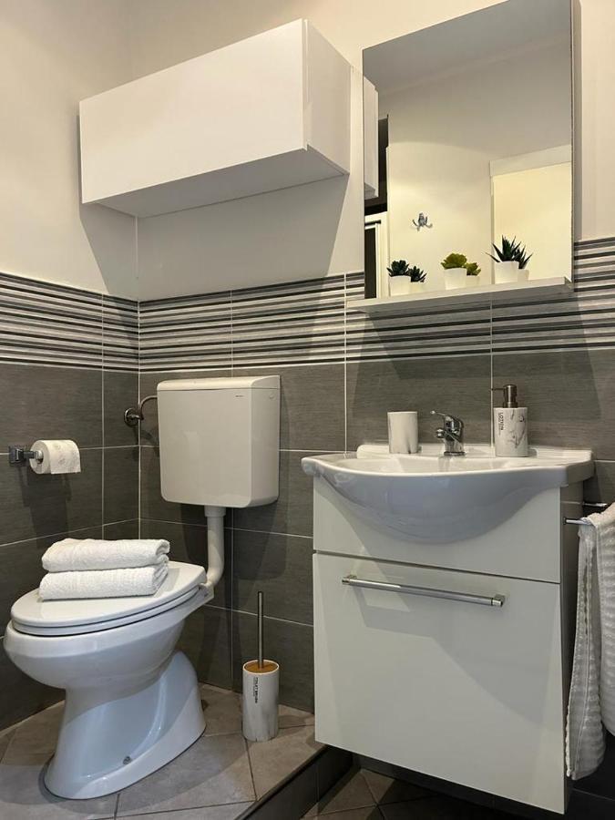 דירות Casa Bezzecca לה ספציה מראה חיצוני תמונה